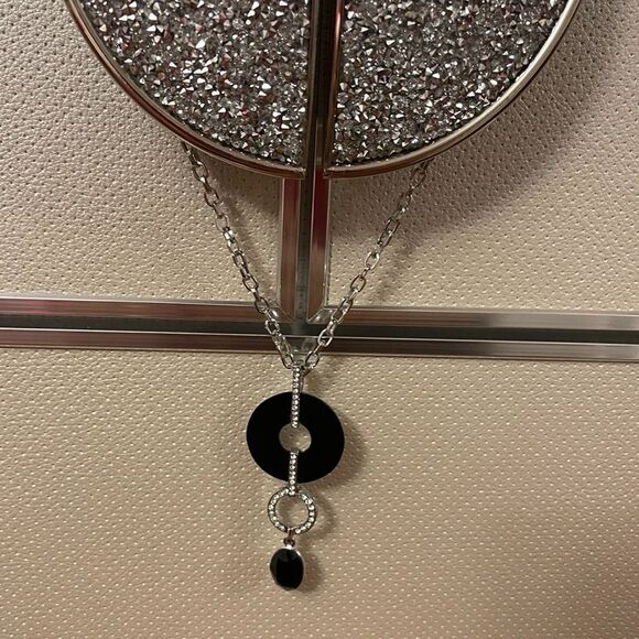 Cache Beautiful necklace - Picture 10 of 14